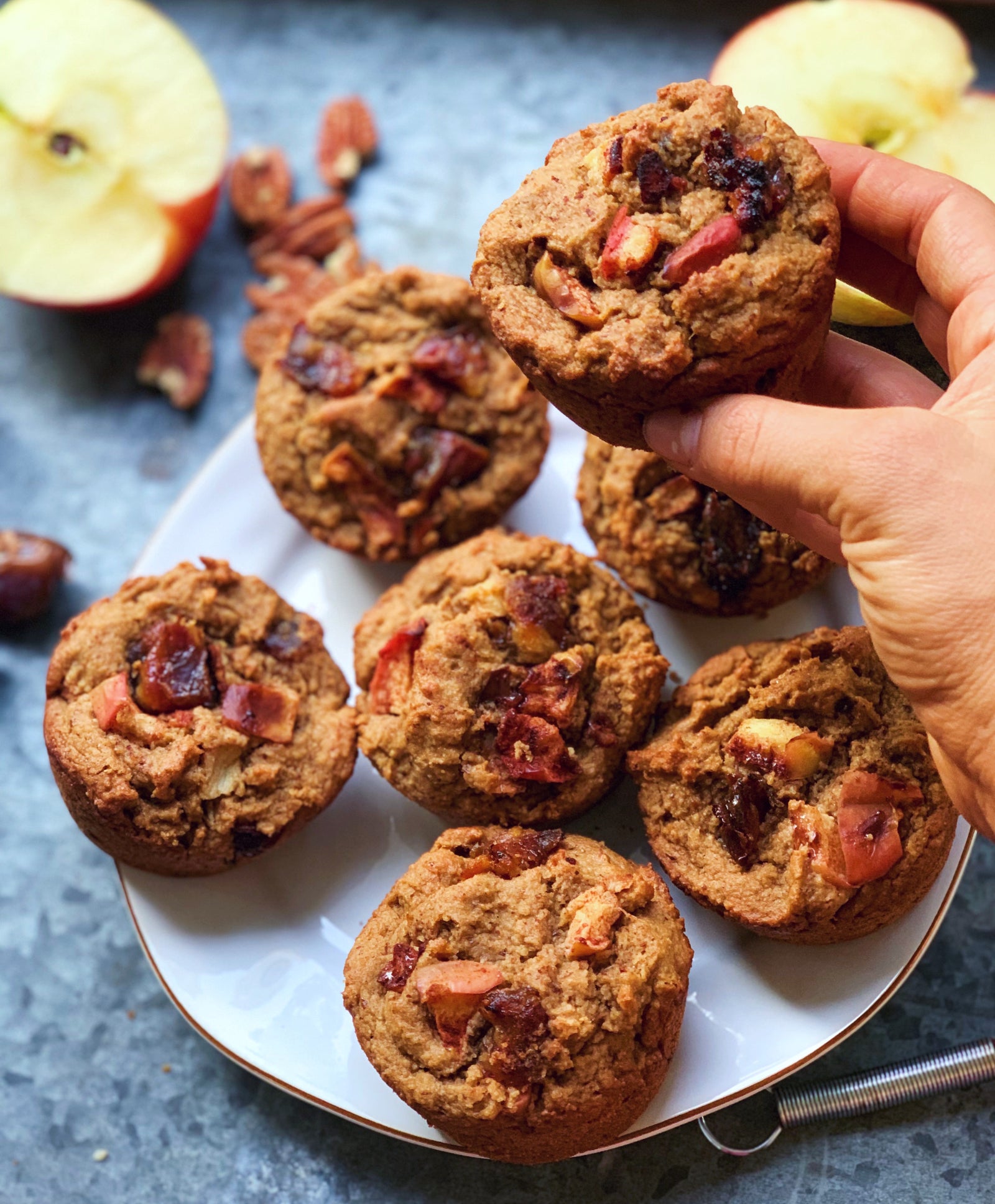 APPLE DATE COFFEE CAKE MUFFINS